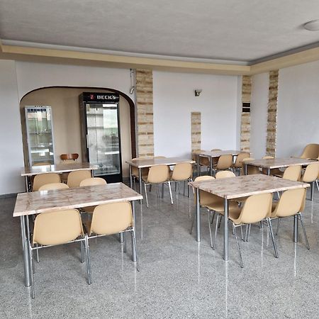 Motel Mesterul Manole Curtea De Arges Exterior photo