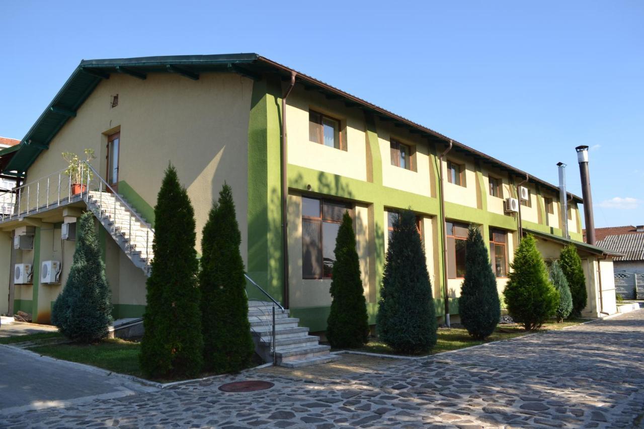 Motel Mesterul Manole Curtea De Arges Exterior photo